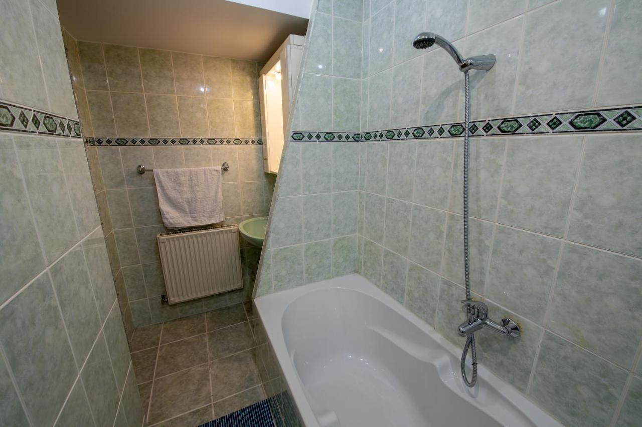 Monik apartament Sinaia Zewnętrze zdjęcie