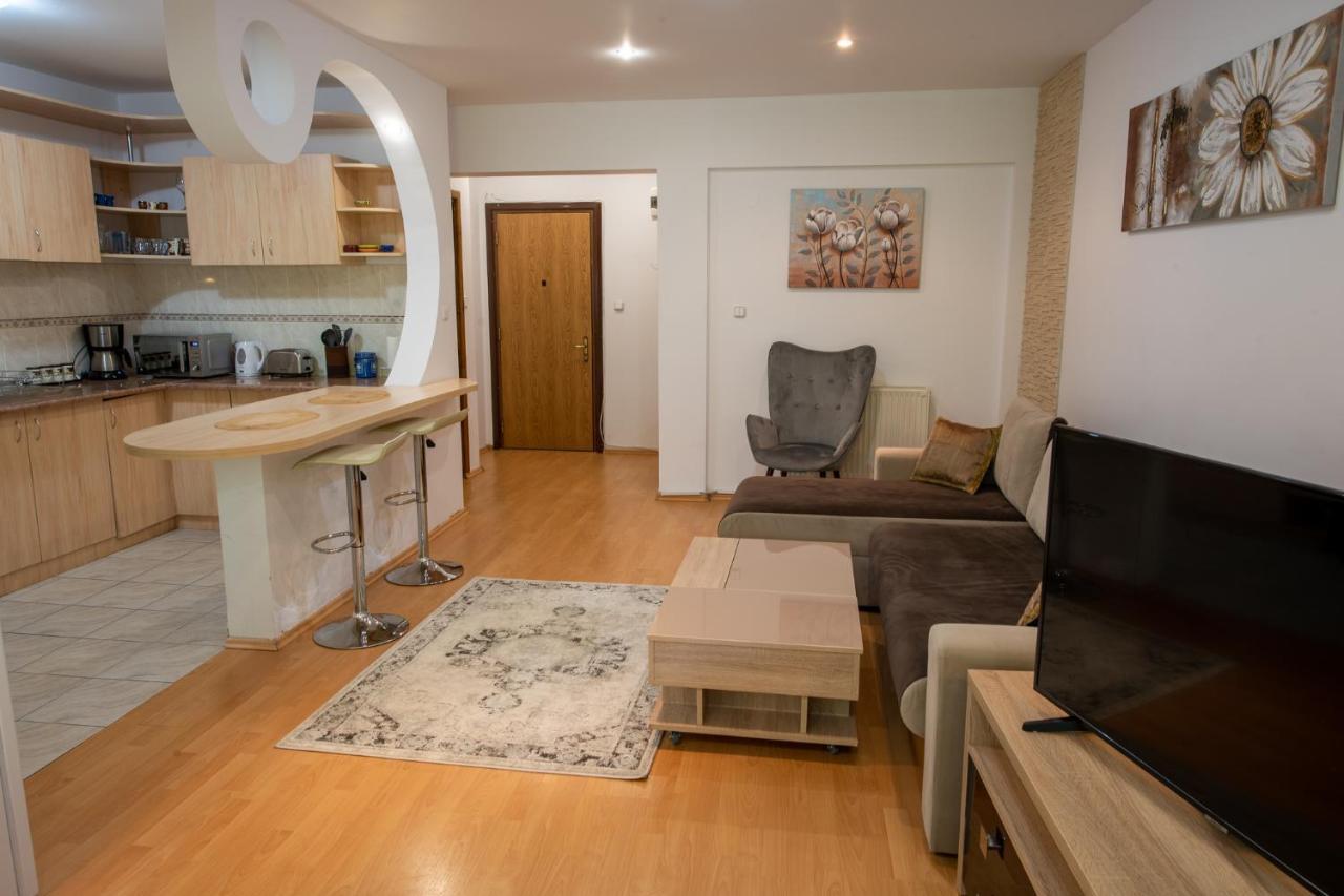 Monik apartament Sinaia Zewnętrze zdjęcie